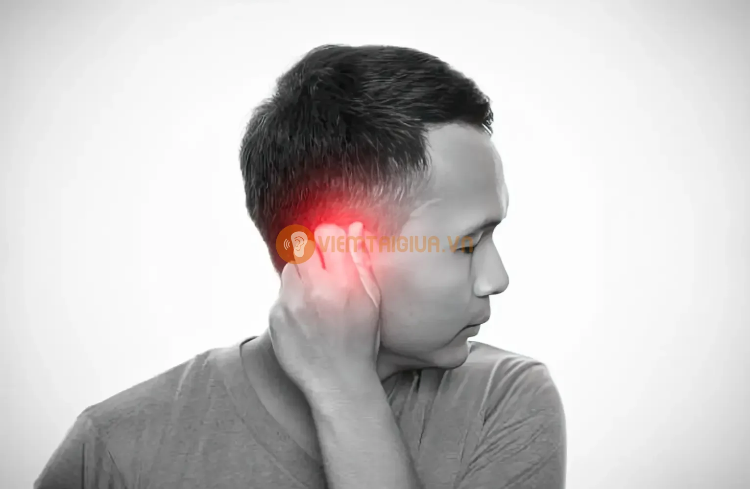 Giảm đau là cực kì quan trọng khi bị viêm tai giữa