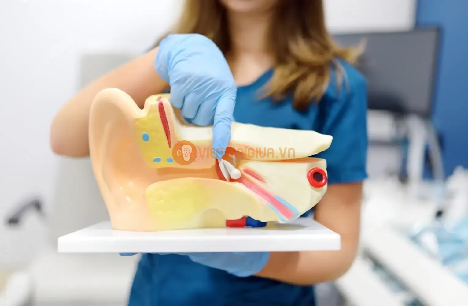 Viêm tai giữa có nhiều biến chứng nguy hiểm