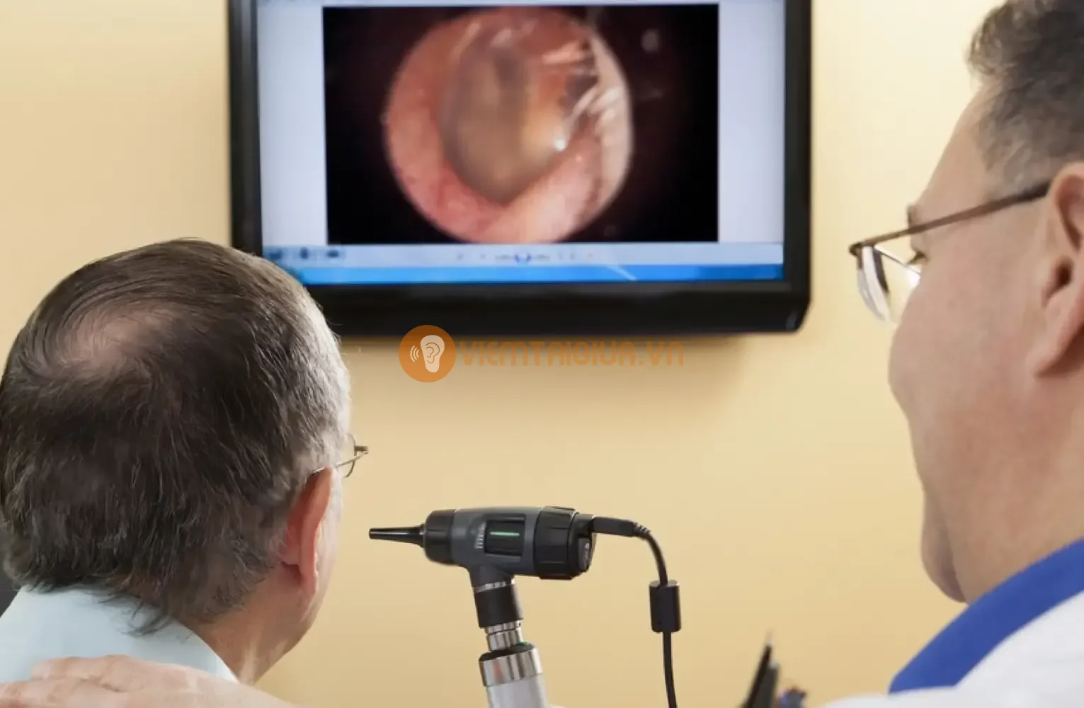 Khám lâm sàng giúp bác sĩ chẩn đoán chính xác tình trạng bệnh