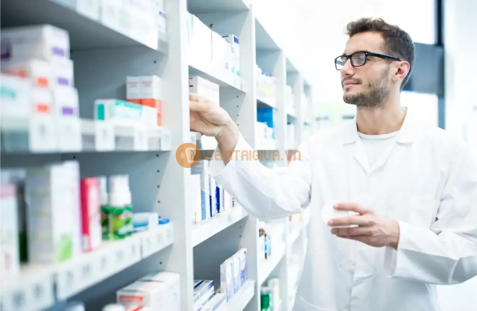 Điều trị bằng thuốc là phương pháp đơn giản nhất