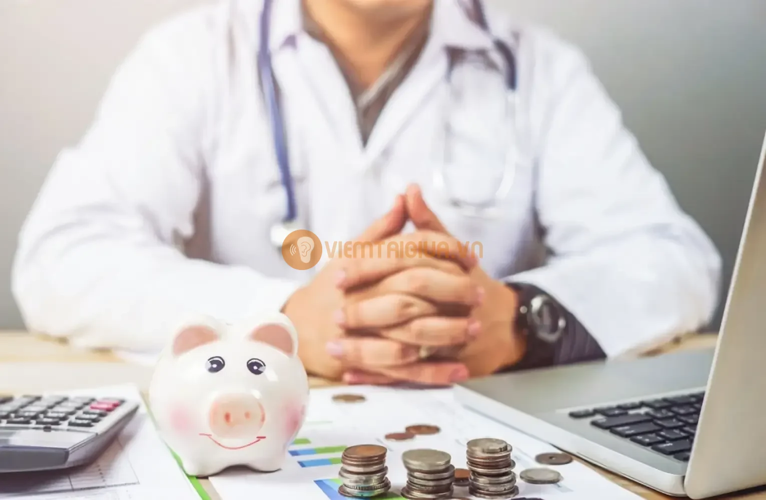 Chi phí khám viêm tai giữa dao động từ vài trăm nghìn đến vài triệu đồng
