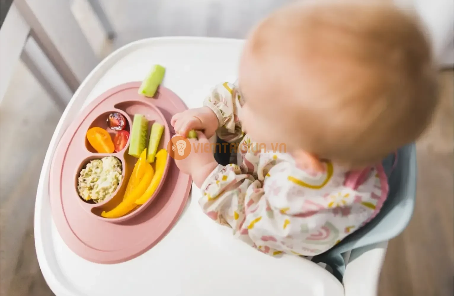 Chế độ ăn uống đầy đủ dinh dưỡng và các chất vi lượng giúp thúc đẩy quá trình phục hồi
