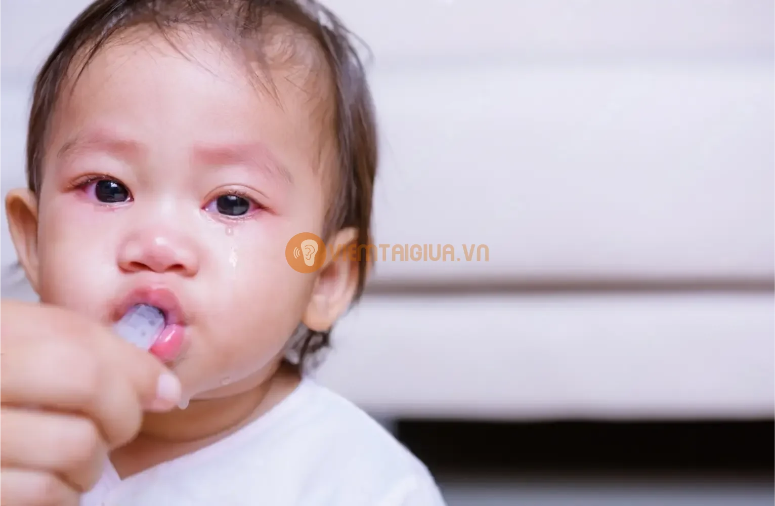 Cơn đau sẽ giảm dần khi viêm tai giữa có dấu hiệu thuyên giảm
