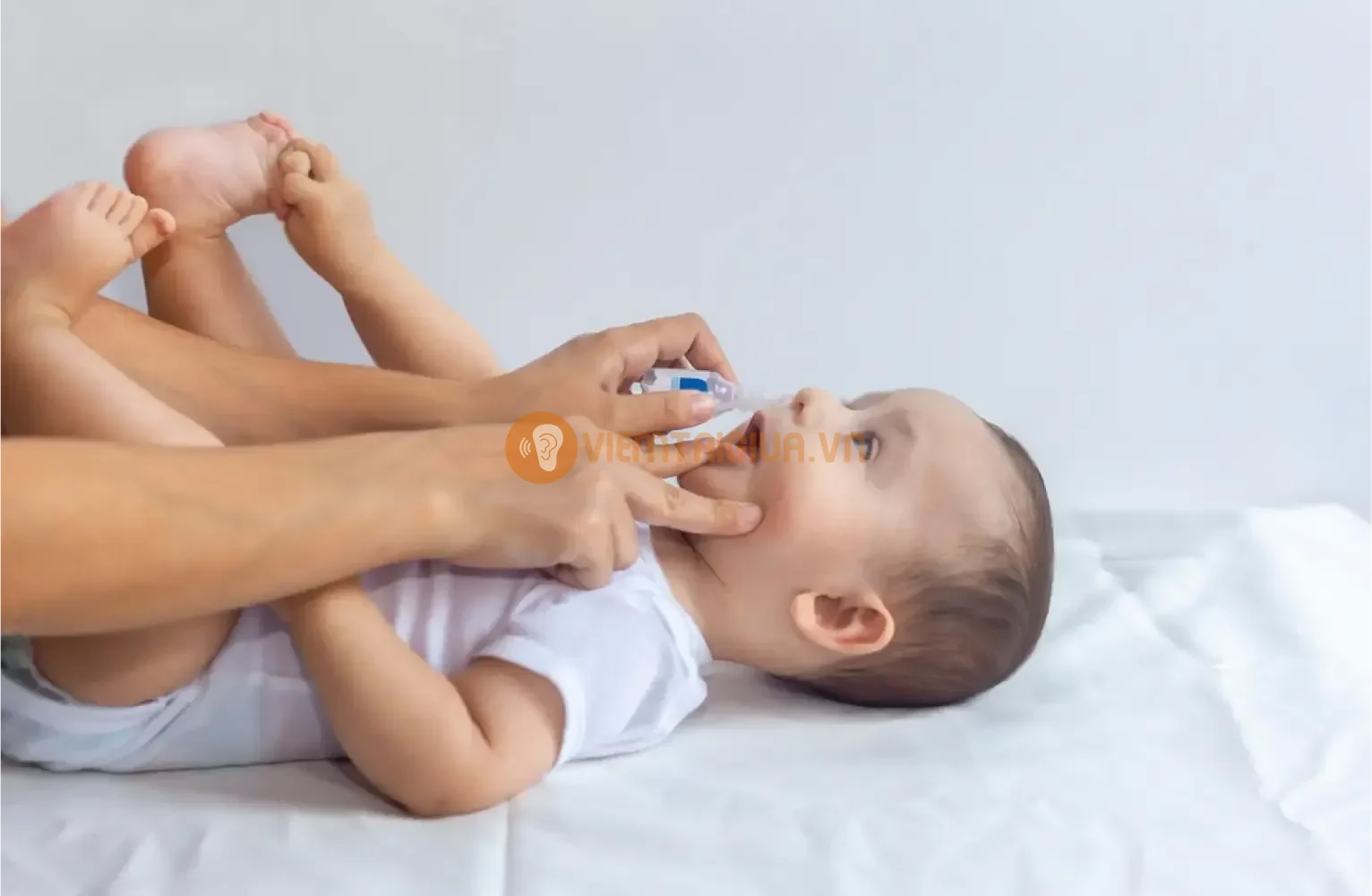 Rửa mũi là phương pháp phổ biến và hiệu quả với tác dụng làm sạch đường hô hấp