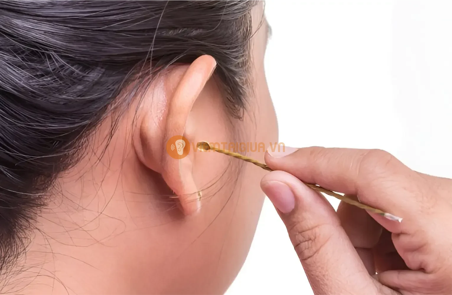 Các phản ứng viêm tạo điều kiện cho việc tạo nhọt trong ống tai