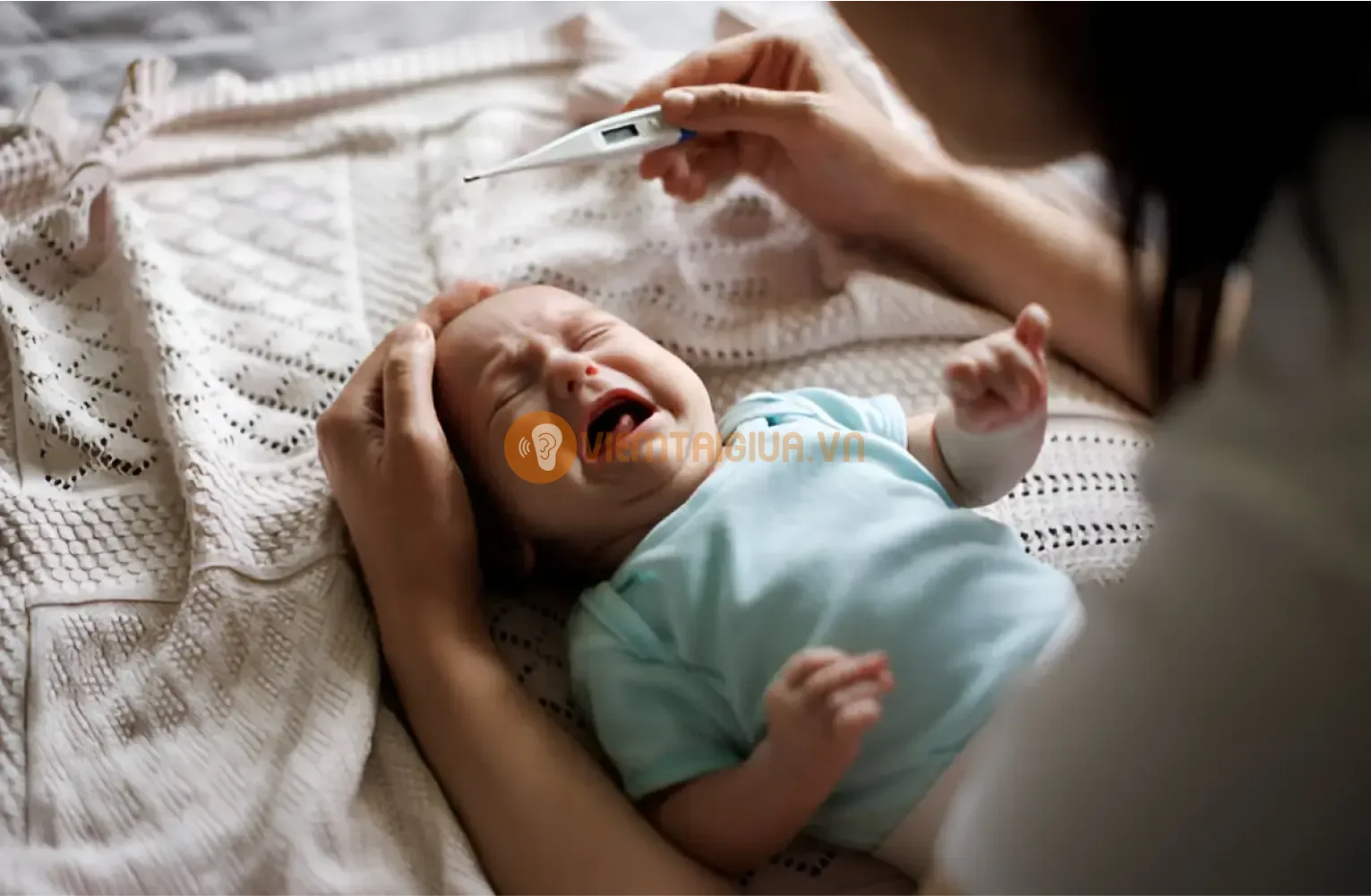 Sốt là phản ứng của cơ thể nhằm đáp ứng lại các tác nhân lạ