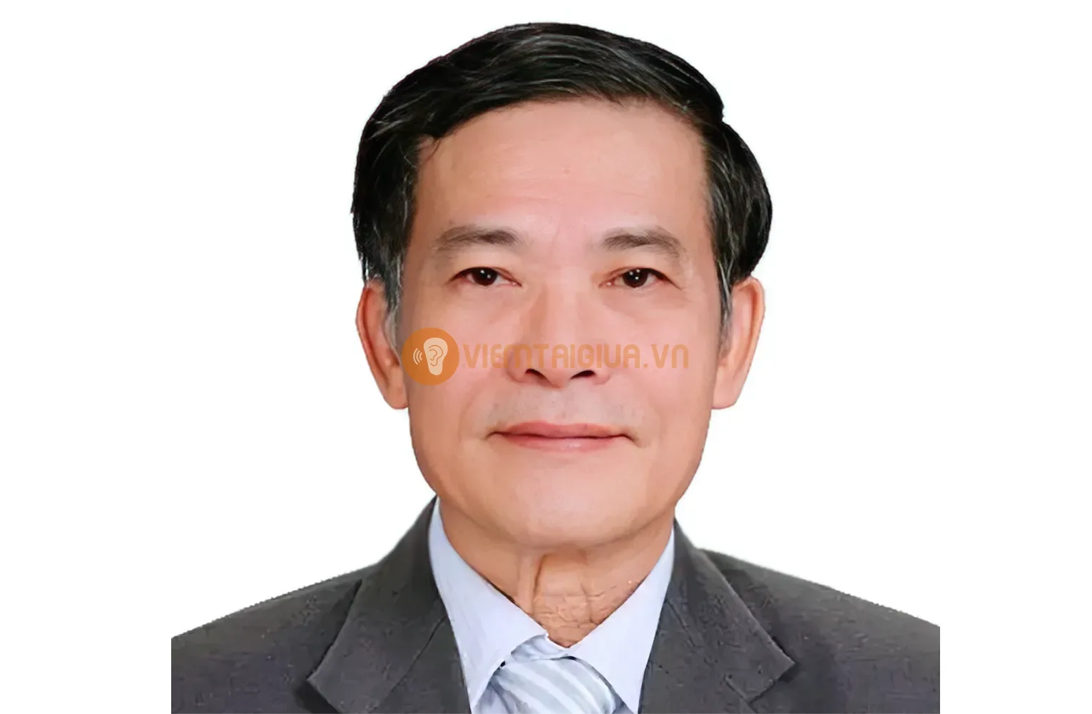 PGS.TS.TTƯT Lê Lương Đống có thâm niên hơn 40 năm cống hiến cho sự nghiệp nghiên cứu, giảng dạy và khám chữa bệnh